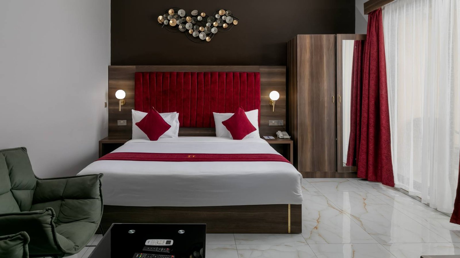 Hotel scene 2